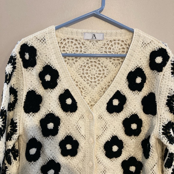 Floral Crochet Cardigan Sweater - Black and Cream - Picture 3 of 3